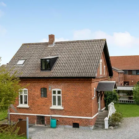 Lovely In With Wifi Daire *