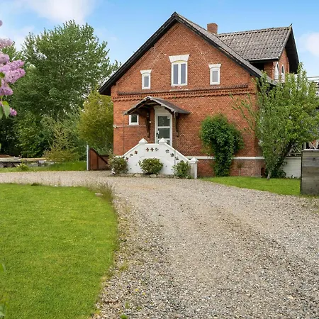 Lovely In With Wifi Daire